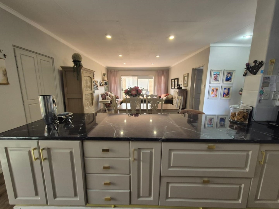 2 Bedroom Property for Sale in Kiepersol Free State